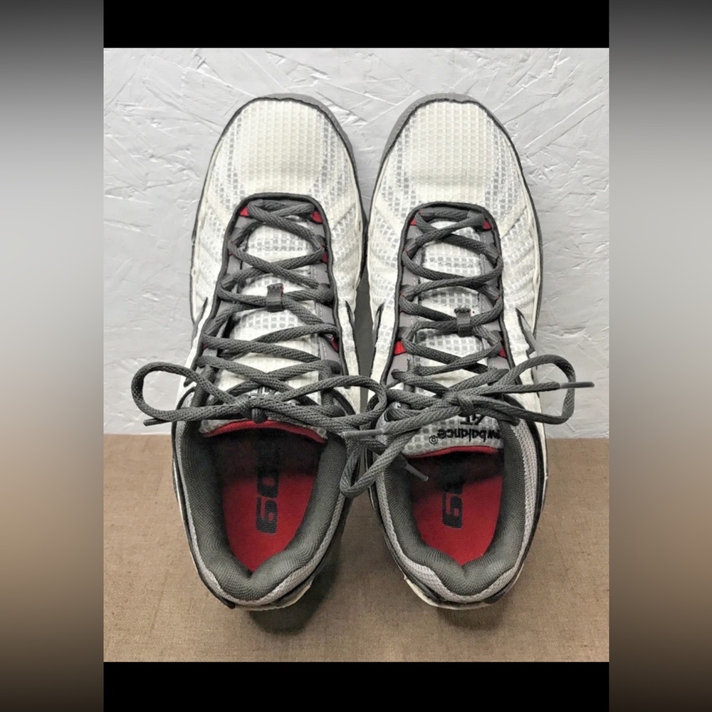 Excellent Made in USA New Balance 608 Men's 10D Sneakers All Terrain Gray Mesh - Picture 7 of 16